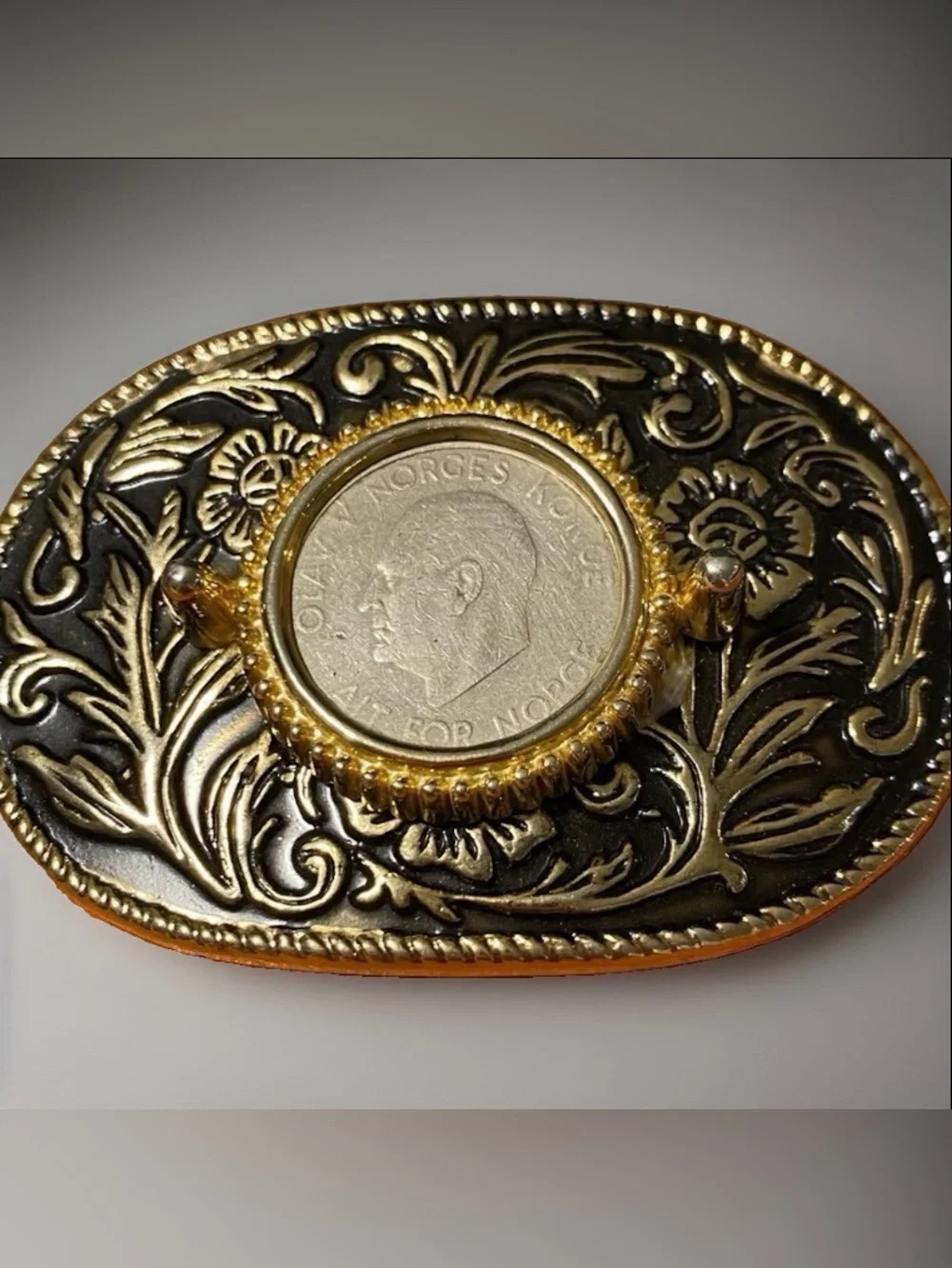 Vintage Western Gold & Black Enamel Coin Belt Buckle - Olav V Norges Konge